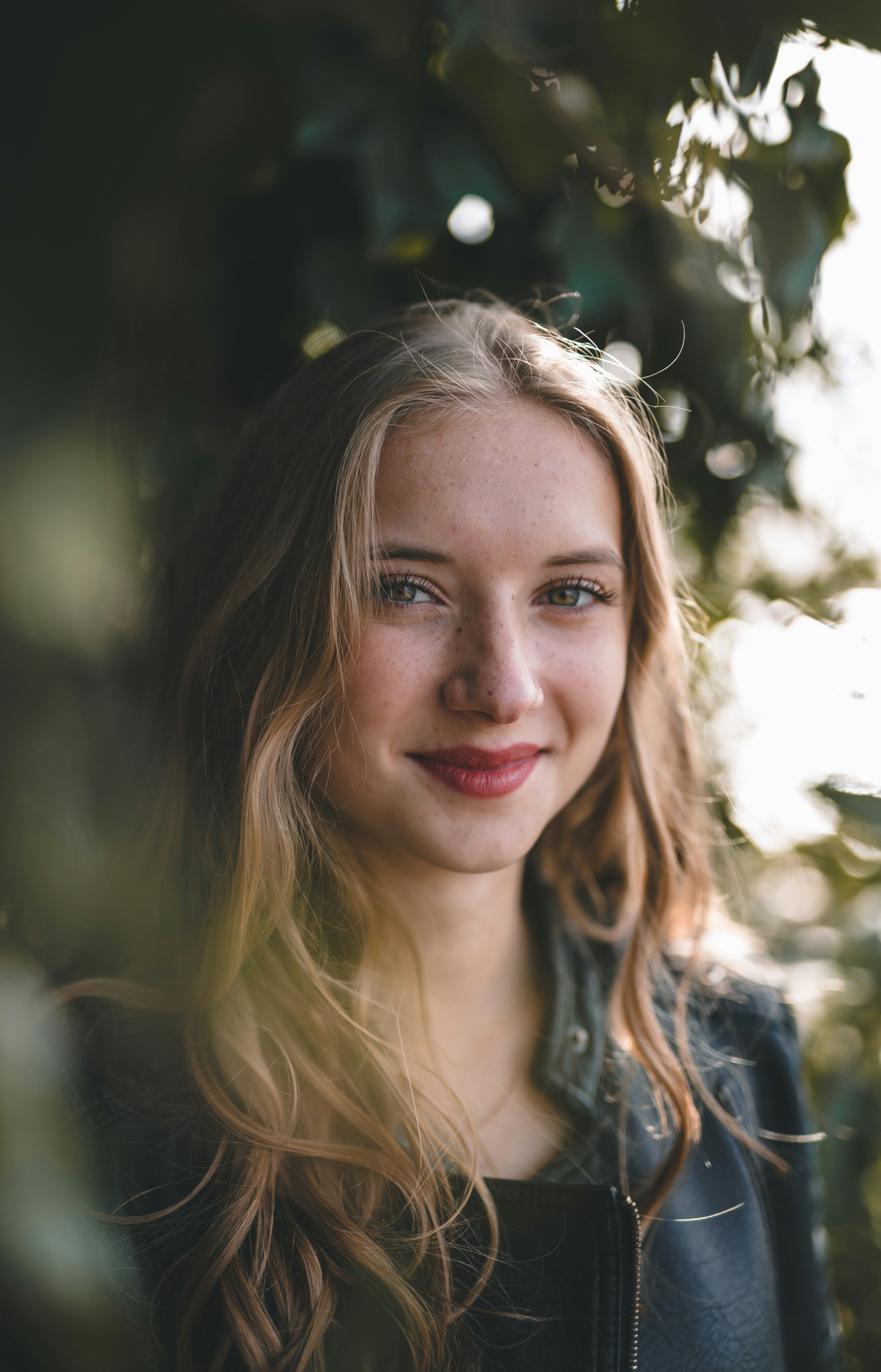 Dating in Lincoln as a Woman: Ninety Thousand Witnesses